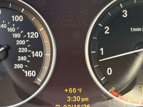 Used 2011 BMW 535i Sedan image 18