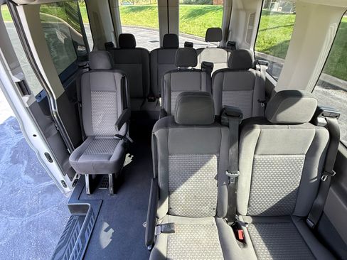 Used 2020 Ford Transit 150 XLT image 17