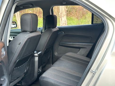 Used 2016 Chevrolet Equinox LT w/ Convenience Package image 28