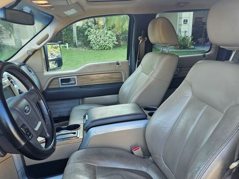 Used 2011 Ford F150 Lariat w/ Lariat Chrome Pkg image 12