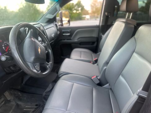 Used 2018 Chevrolet Silverado 2500 W/T w/ WT Fleet Convenience Package image 10