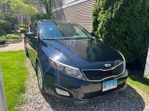 Used 2014 Kia Optima LX w/ LX Convenience Plus Package image 2