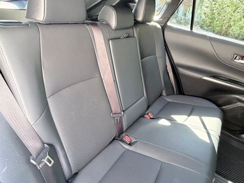 Used 2021 Toyota Venza XLE w/ Softex Package AWD/4WD image 18