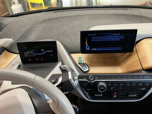 Used 2015 BMW i3 Range Extender Hatchback 4D image 12