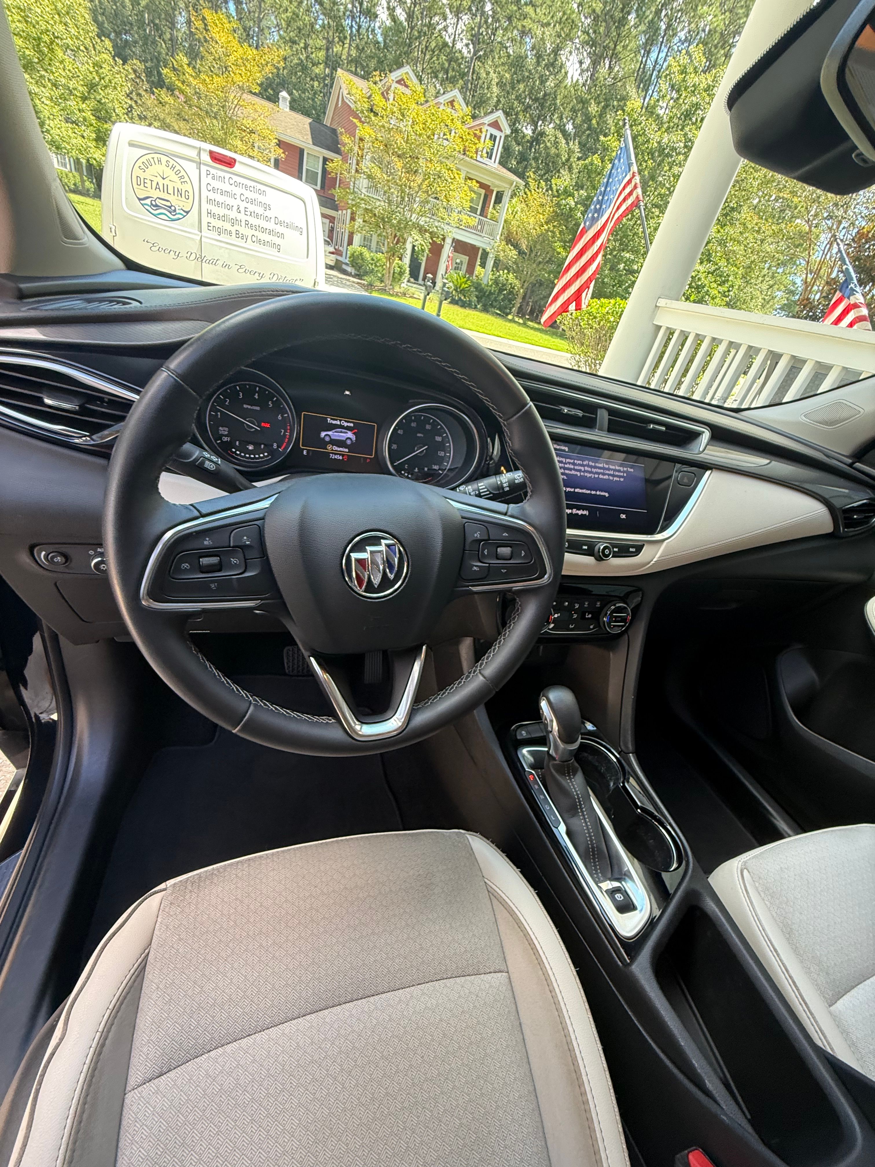 Used 2020 Buick Encore GX Select w/ Sport Touring Package FWD image 2