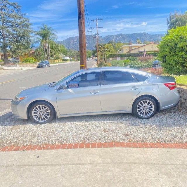 Used 2016 Toyota Avalon Limited w/ Toyota Safety Sense Package FWD image 1