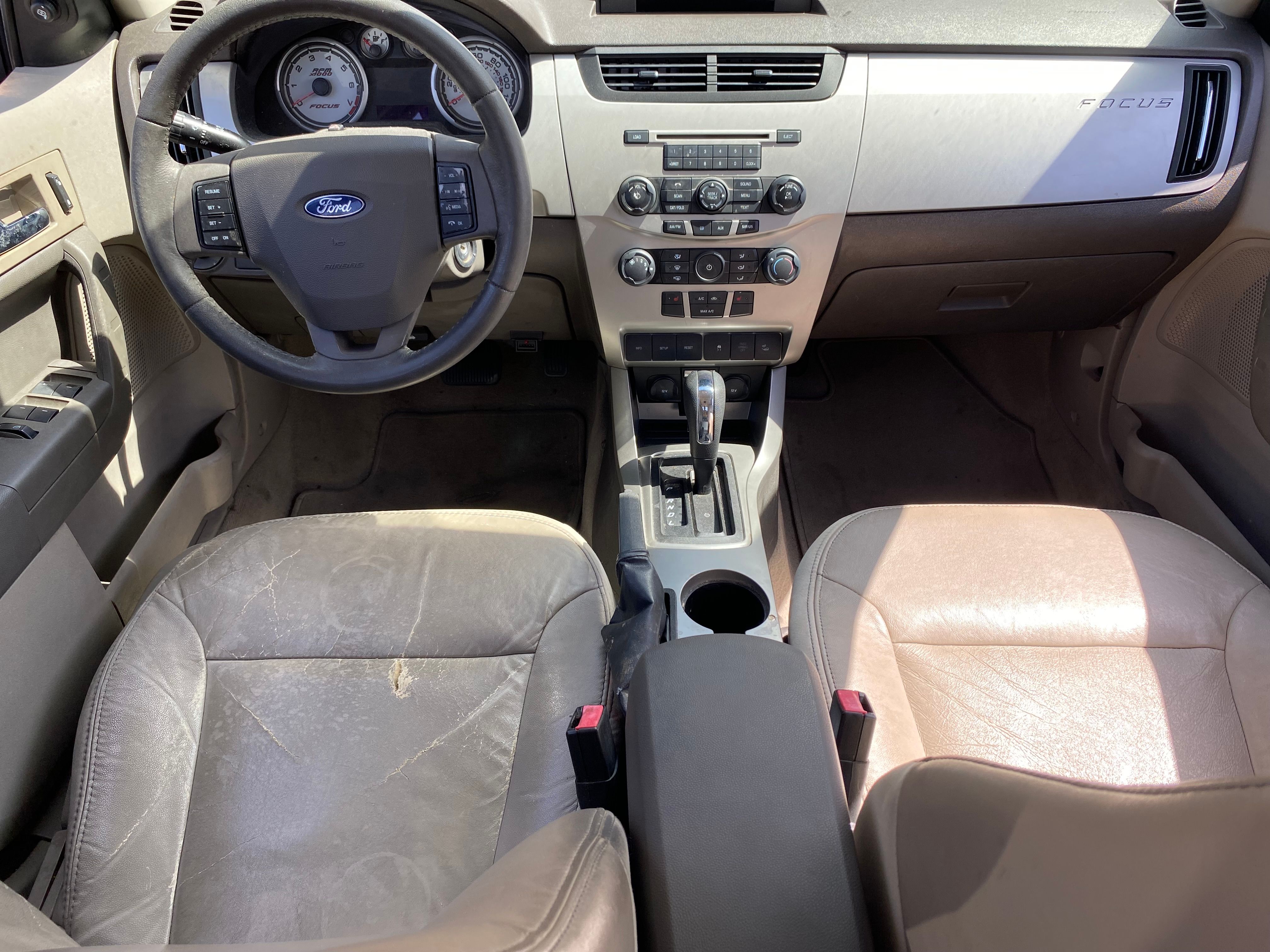 Used 2010 Ford Focus SEL FWD image 15