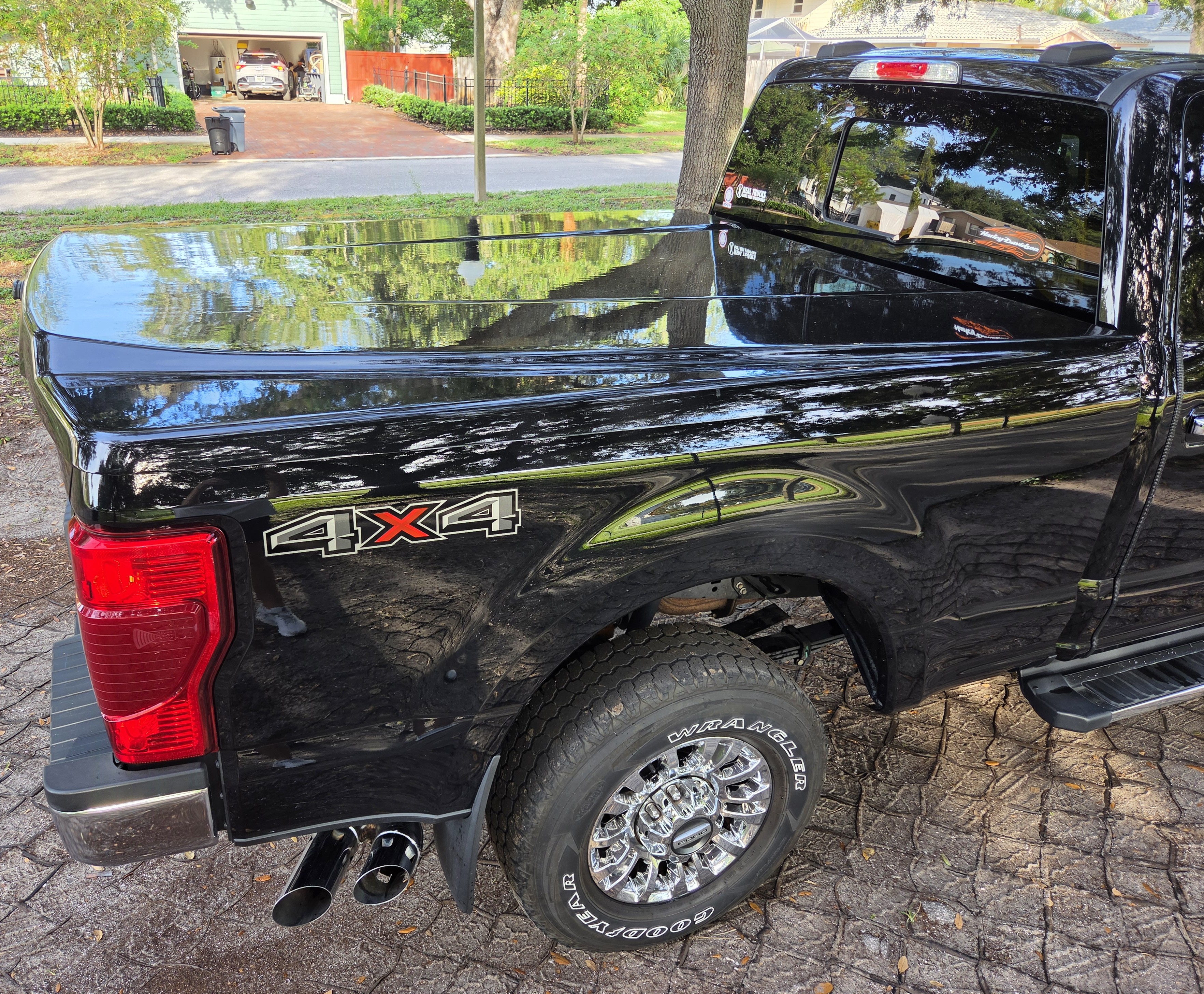 Used 2022 Ford F250 XLT w/ XLT Premium Package AWD/4WD image 8