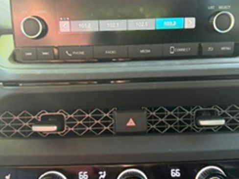 Used 2025 Honda Accord SE image 9