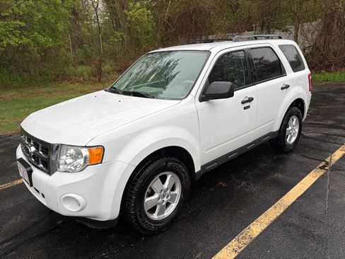 Used 2012 Ford Escape XLT FWD image 1