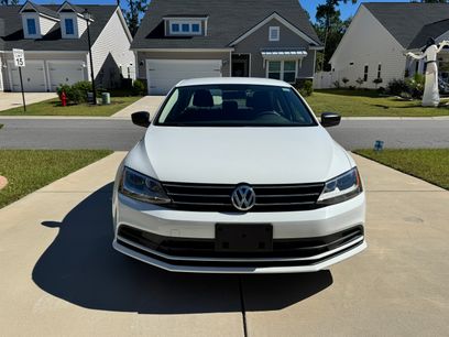 Used 2016 Volkswagen Jetta SE