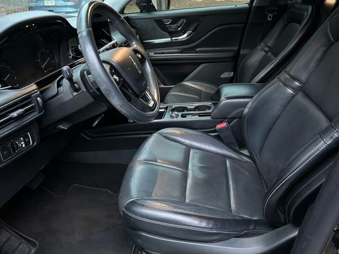 Used 2020 Lincoln Corsair FWD w/ Premium Package image 6