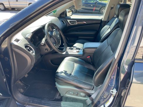 Used 2013 Nissan Pathfinder Platinum w/ Platinum Premium Pkg image 10