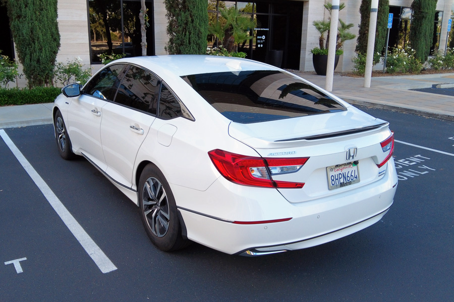Used 2019 Honda Accord Touring image 9