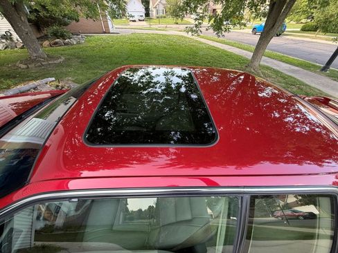 Used 2000 Cadillac Eldorado Touring FWD image 12