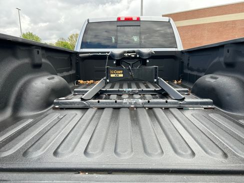 Used 2019 RAM 3500 Laramie AWD/4WD image 13