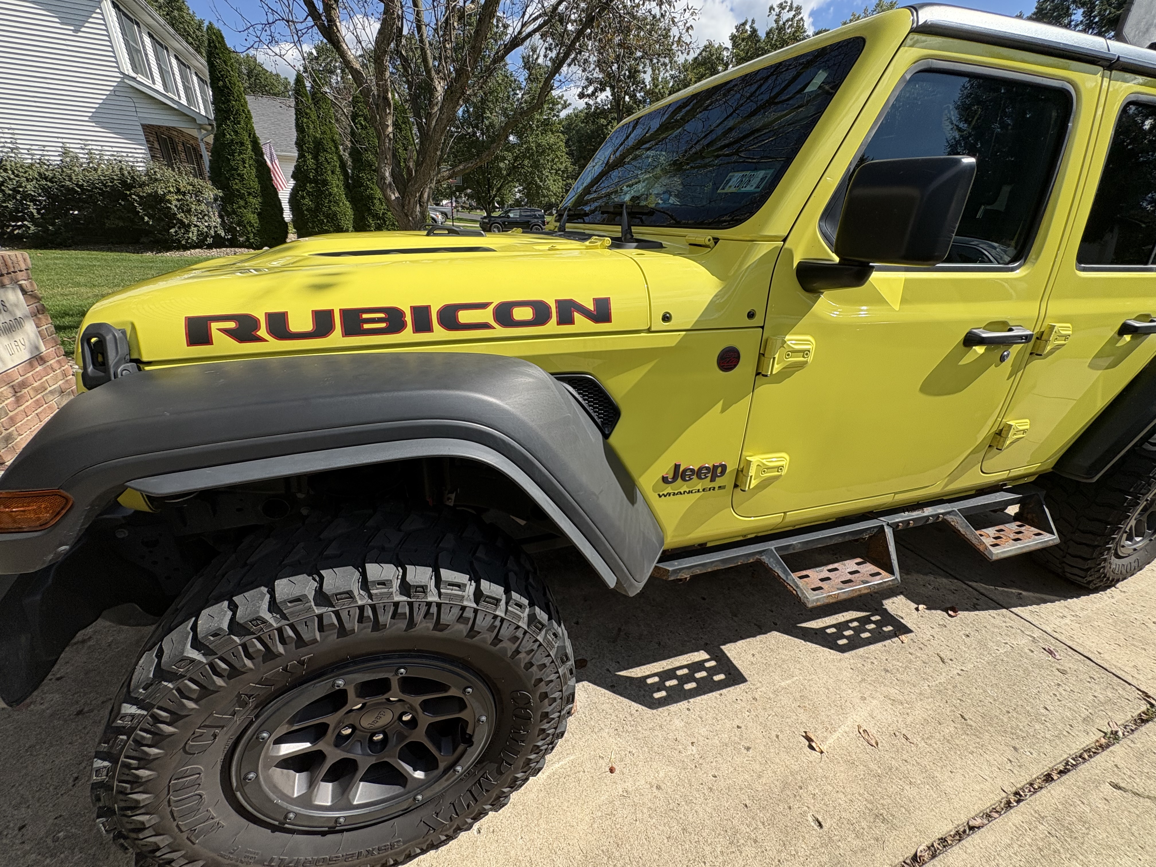 Used 2023 Jeep Wrangler Unlimited Rubicon w/ Xtreme 35 Tire Package AWD/4WD image 5