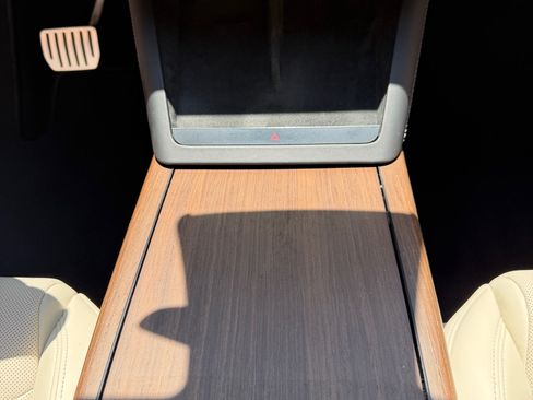 Used 2023 Tesla Model S Standard Range AWD/4WD image 12