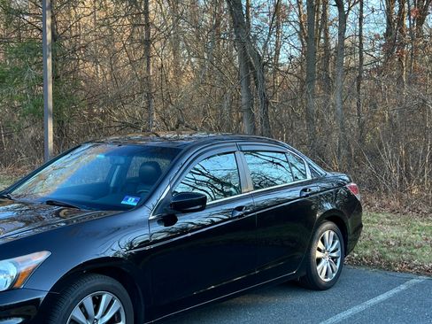 Used 2012 Honda Accord EX-L image 2