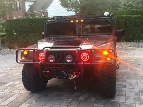 Used 2003 HUMMER H1 4-Door Wagon image 9