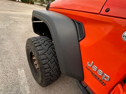 Used 2019 Jeep Wrangler Sport image 5