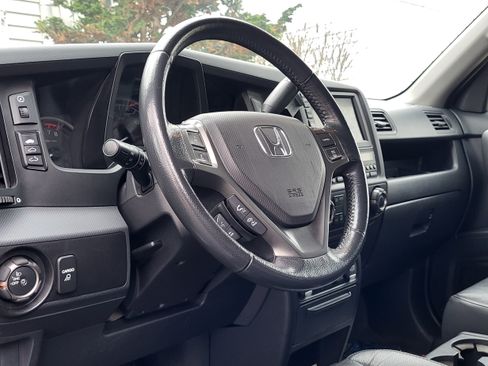 Used 2013 Honda Ridgeline RTL image 6