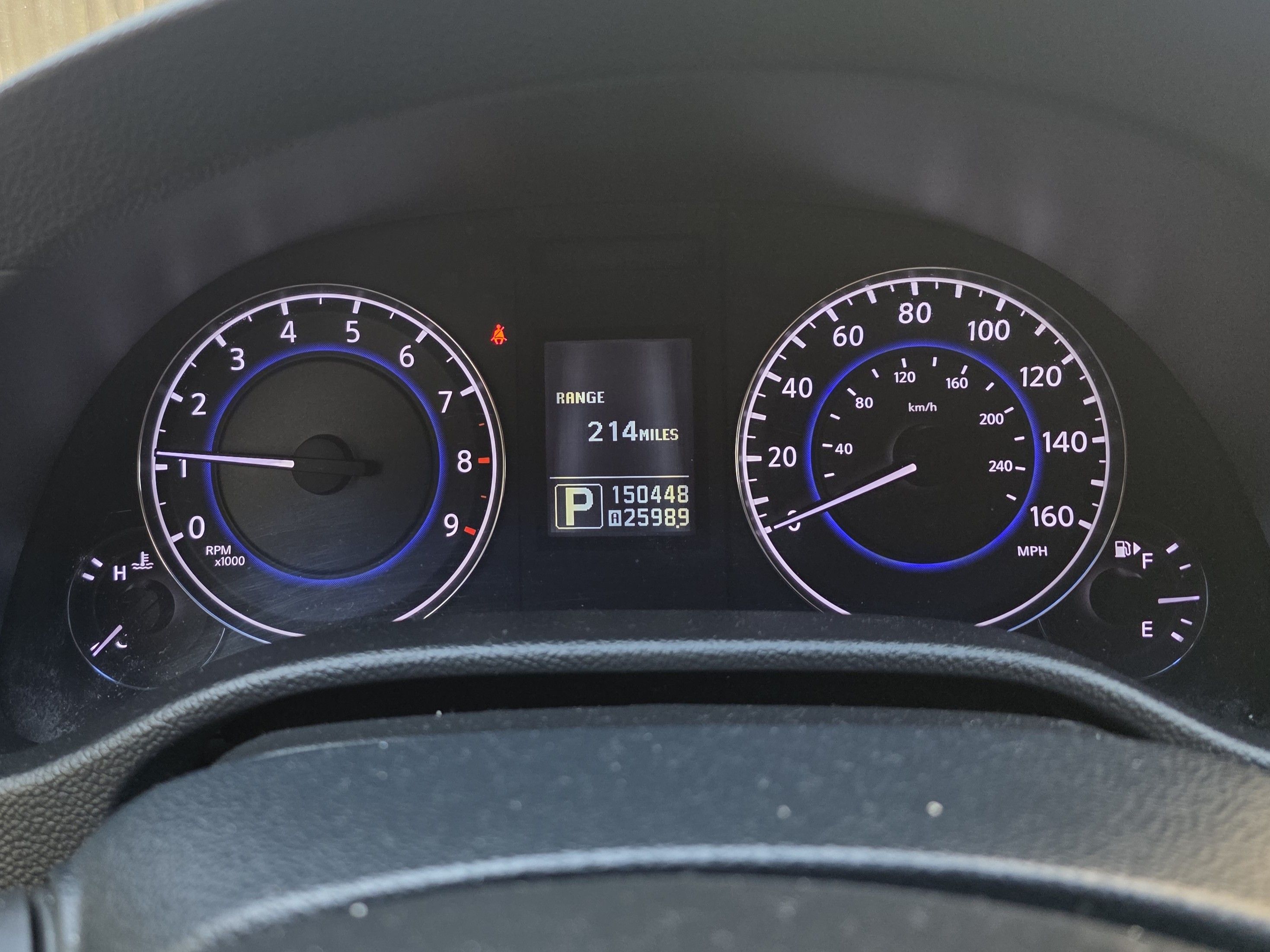 Used 2010 INFINITI G37 Journey RWD image 12
