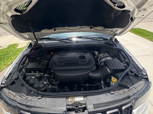 Used 2019 Jeep Grand Cherokee Limited X RWD image 30