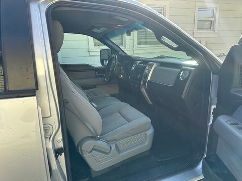 Used 2012 Ford F150 XLT w/ XLT Chrome Pkg image 8