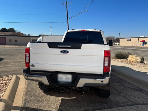 Used 2022 Ford F350 Lariat w/ Lariat Value Package image 8