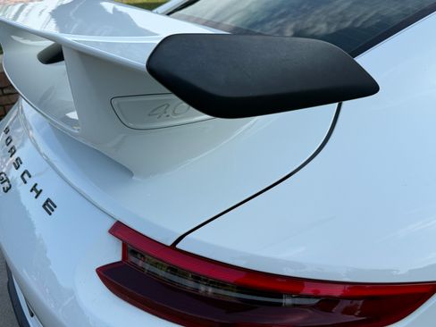 Used 2018 Porsche 911 GT3 image 6