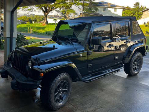 Used 2016 Jeep Wrangler Unlimited Sahara image 15