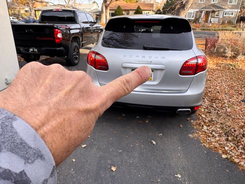 Used 2013 Porsche Cayenne S image 9