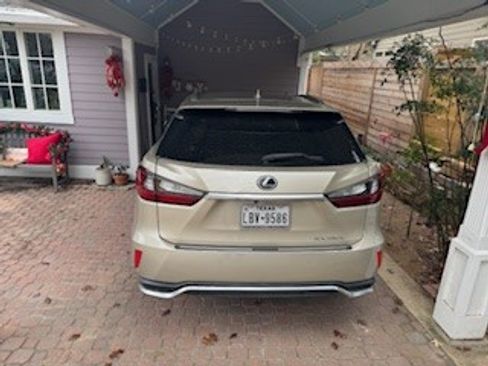 Used 2018 Lexus RX 350L Luxury w/ Accessory Package image 5