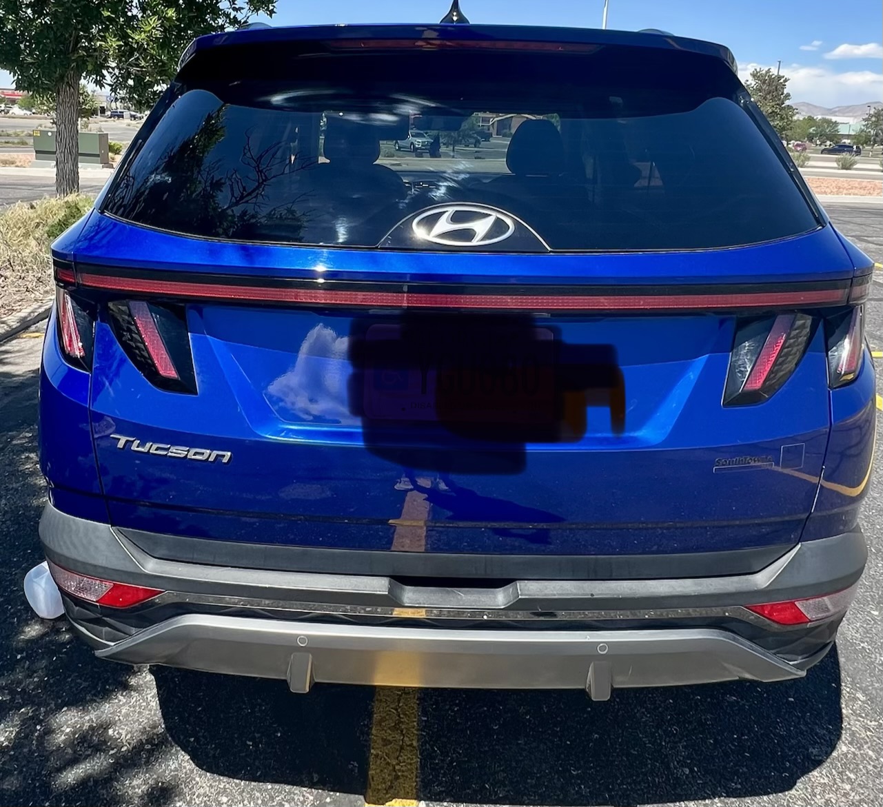 Used 2022 Hyundai Tucson Limited w/ Cargo Package FWD image 4