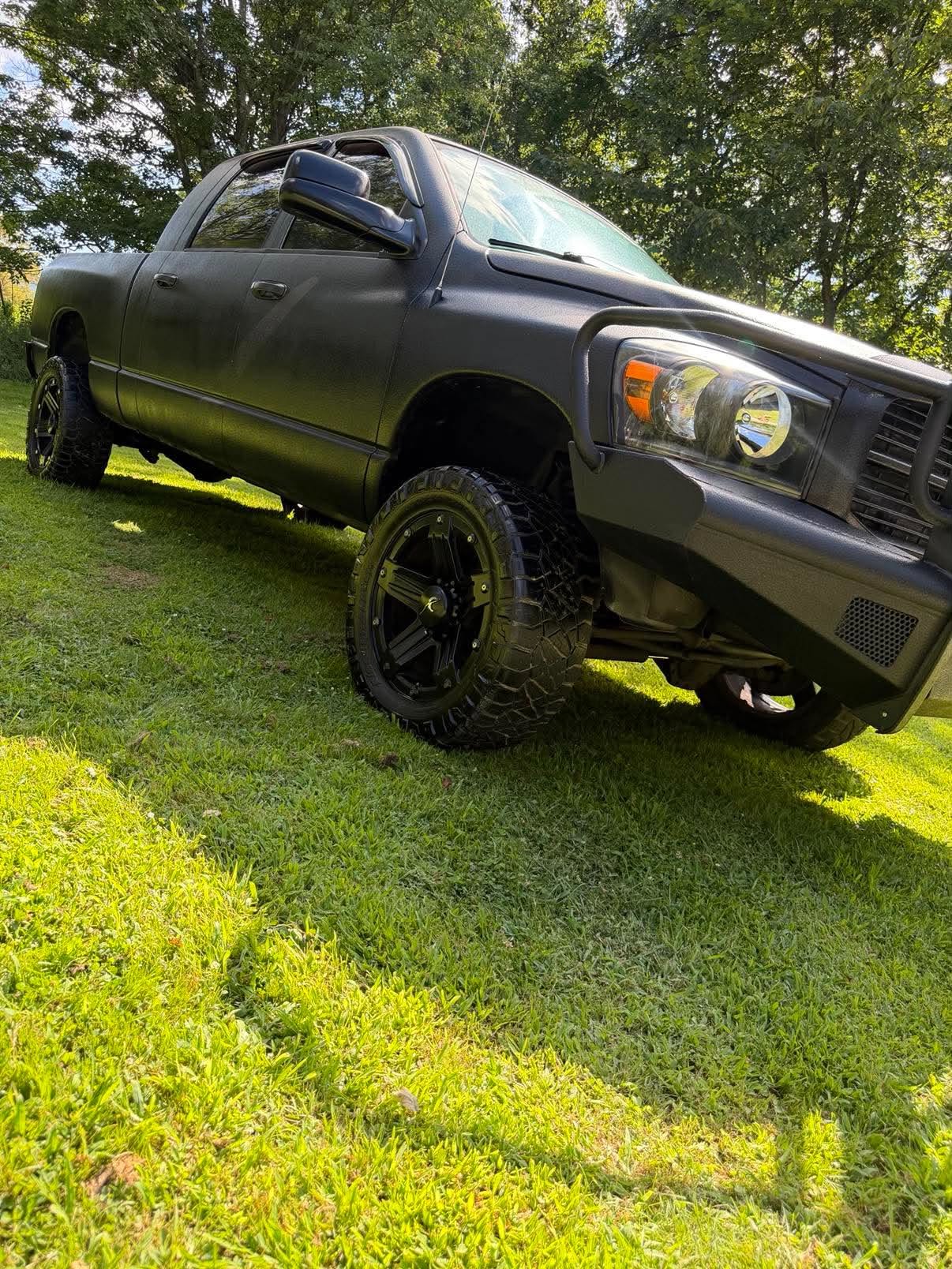 Used 2006 Dodge Ram 2500 Truck SLT w/ Light Group AWD/4WD image 9