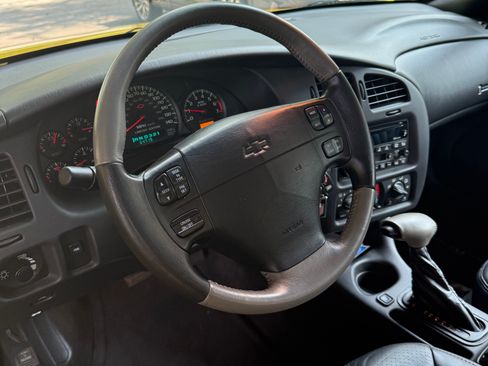 Used 2002 Chevrolet Monte Carlo SS w/ Pace Car Replica Pkg image 13