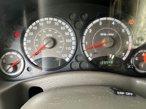 Used 2006 Jeep Liberty Renegade w/ Trailer Tow Group AWD/4WD image 28