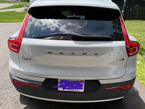Used 2020 Volvo XC40 T5 Momentum w/ Protection Package Premier AWD/4WD image 9