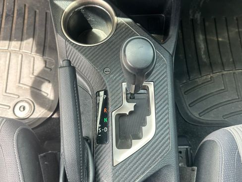 Used 2014 Toyota RAV4 XLE image 17