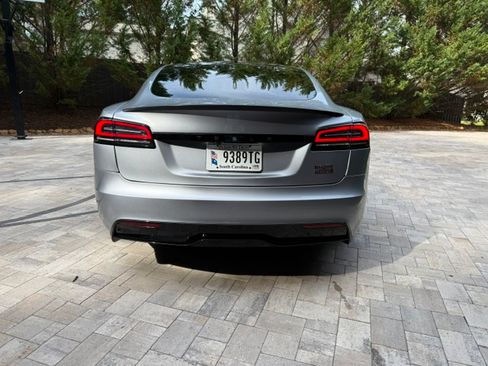 Used 2025 Tesla Model S Plaid AWD/4WD image 2