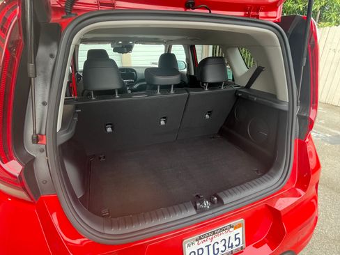 Used 2020 Kia Soul GT-Line Turbo FWD image 12
