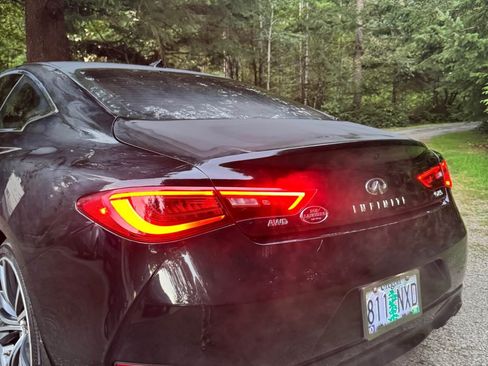 Used 2017 INFINITI Q60 3.0t w/ Premium Plus Package 3.0T image 6