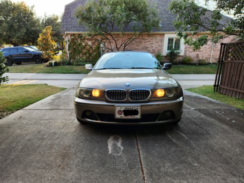 Used 2006 BMW 325Ci Convertible image 10