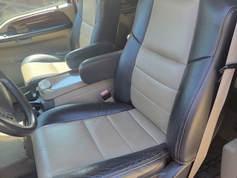 Used 2005 Ford Excursion Eddie Bauer image 13