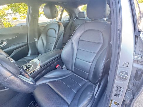 Used 2020 Mercedes-Benz C 300 4MATIC Sedan image 6