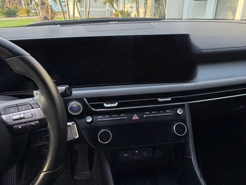 Used 2024 Hyundai Sonata SEL w/ Convenience Package image 12