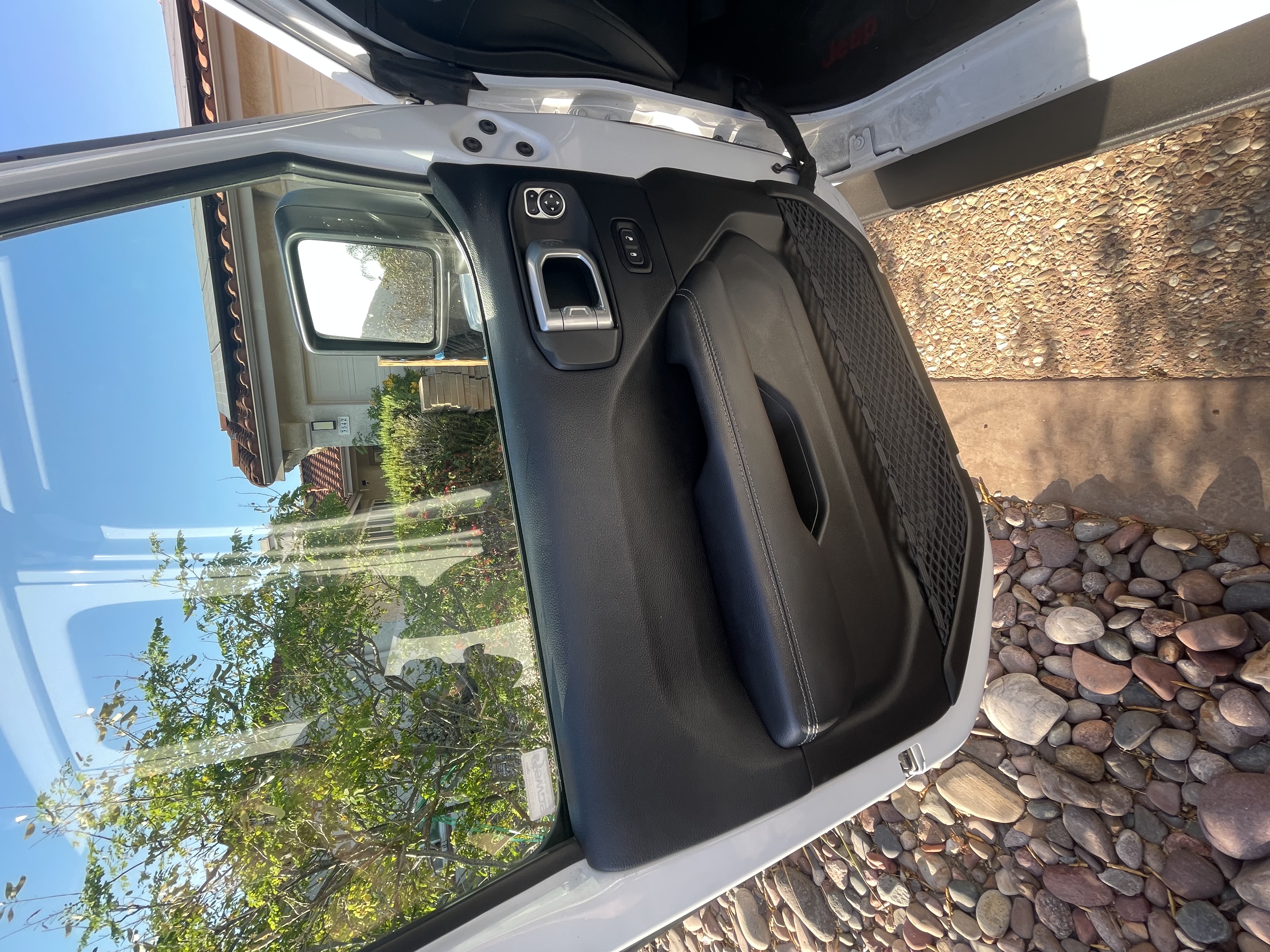 Used 2018 Jeep Wrangler Unlimited Sahara w/ Quick Order Package 24M Moab AWD/4WD image 15