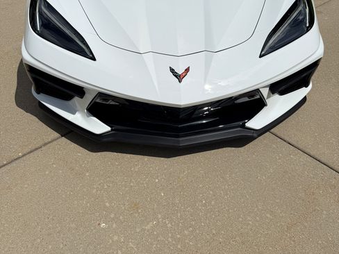 Used 2023 Chevrolet Corvette Stingray Preferred Conv w/ Z51 Performance Package RWD image 8
