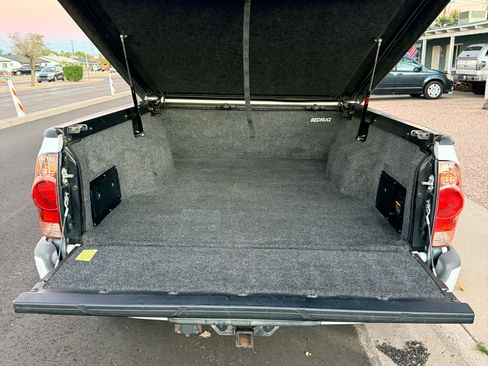 Used 2007 Toyota Tacoma PreRunner image 27